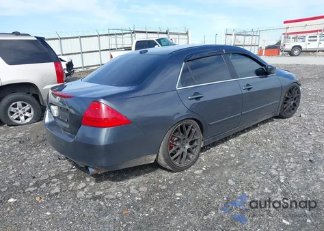 2007 Honda Accord 2.4 Ex z USA, uszkodzony, nr VIN 1HGCM56827A056670